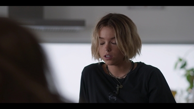 Upright_S02E01_mkv1380.jpg