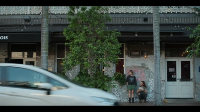 Upright_S02E02_mkv1990.jpg