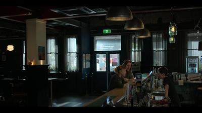 Upright_S02E02_mkv1991.jpg