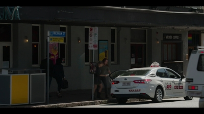 Upright_S02E02_mkv2174.jpg