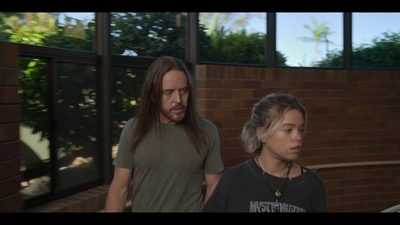 Upright_S02E02_mkv2186.jpg
