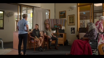 Upright_S02E02_mkv2303.jpg