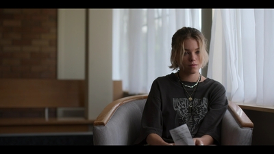 Upright_S02E02_mkv2407.jpg