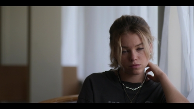 Upright_S02E02_mkv2430.jpg
