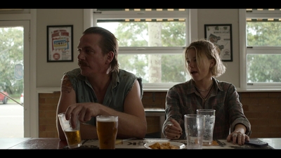 Upright_S02E03_mkv4290.jpg