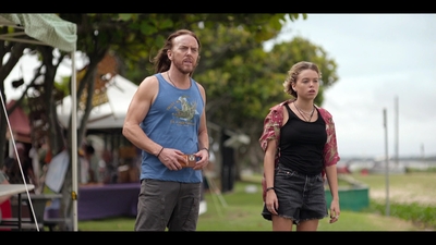 Upright_S02E04_mkv5024.jpg