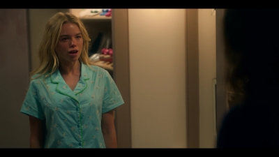 Sirens_S01E02_mkv3522.jpg