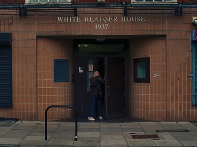 2023-01-17_-_Noel_Gallaghers_High_Flying_Birds_-_Easy_Now_mp40304.jpg