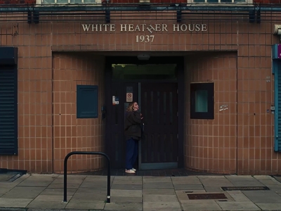 2023-01-17_-_Noel_Gallaghers_High_Flying_Birds_-_Easy_Now_mp40306.jpg