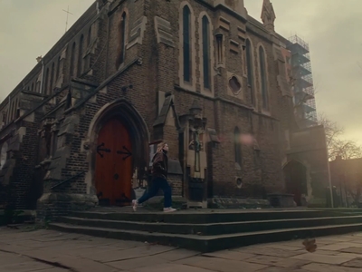 2023-01-17_-_Noel_Gallaghers_High_Flying_Birds_-_Easy_Now_mp40357.jpg