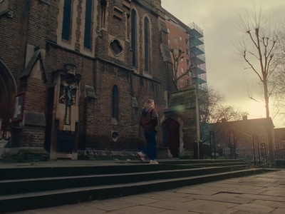 2023-01-17_-_Noel_Gallaghers_High_Flying_Birds_-_Easy_Now_mp40361.jpg