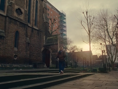 2023-01-17_-_Noel_Gallaghers_High_Flying_Birds_-_Easy_Now_mp40364.jpg