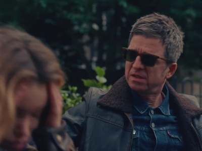 2023-01-17_-_Noel_Gallaghers_High_Flying_Birds_-_Easy_Now_mp40405.jpg