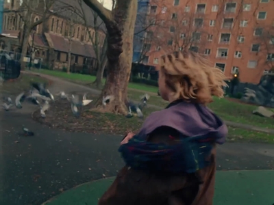 2023-01-17_-_Noel_Gallaghers_High_Flying_Birds_-_Easy_Now_mp40427.jpg