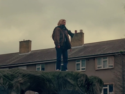 2023-01-17_-_Noel_Gallaghers_High_Flying_Birds_-_Easy_Now_mp40489.jpg