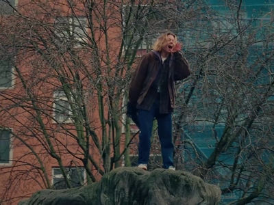 2023-01-17_-_Noel_Gallaghers_High_Flying_Birds_-_Easy_Now_mp40491.jpg