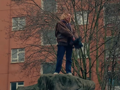 2023-01-17_-_Noel_Gallaghers_High_Flying_Birds_-_Easy_Now_mp40494.jpg