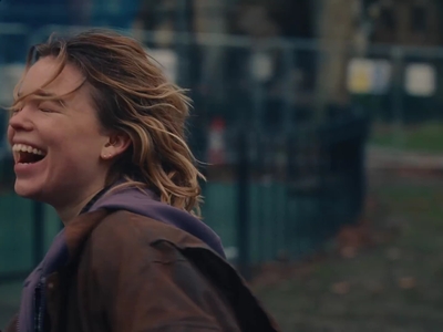 2023-01-17_-_Noel_Gallaghers_High_Flying_Birds_-_Easy_Now_mp40555.jpg
