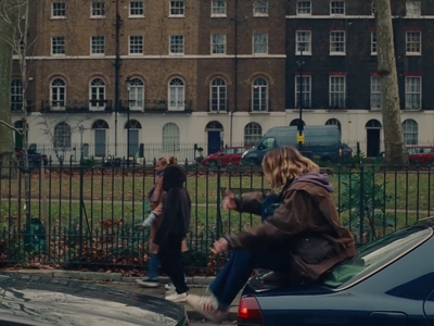 2023-01-17_-_Noel_Gallaghers_High_Flying_Birds_-_Easy_Now_mp40608.jpg
