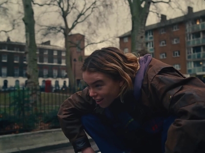 2023-01-17_-_Noel_Gallaghers_High_Flying_Birds_-_Easy_Now_mp40610.jpg