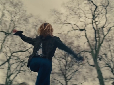 2023-01-17_-_Noel_Gallaghers_High_Flying_Birds_-_Easy_Now_mp40654.jpg