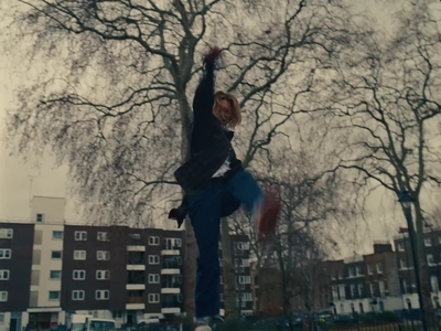 2023-01-17_-_Noel_Gallaghers_High_Flying_Birds_-_Easy_Now_mp40659.jpg