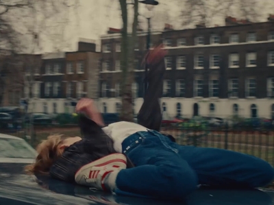 2023-01-17_-_Noel_Gallaghers_High_Flying_Birds_-_Easy_Now_mp40675.jpg