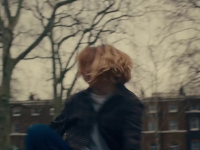 2023-01-17_-_Noel_Gallaghers_High_Flying_Birds_-_Easy_Now_mp40680.jpg