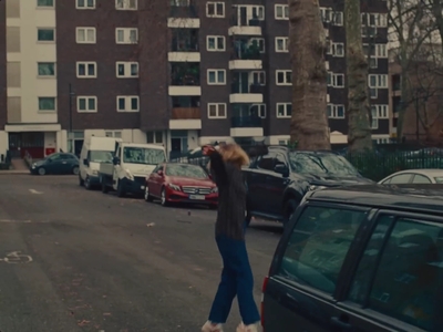 2023-01-17_-_Noel_Gallaghers_High_Flying_Birds_-_Easy_Now_mp40685.jpg