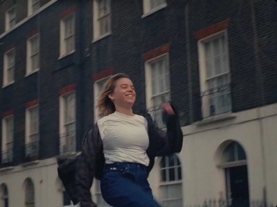 2023-01-17_-_Noel_Gallaghers_High_Flying_Birds_-_Easy_Now_mp40743.jpg