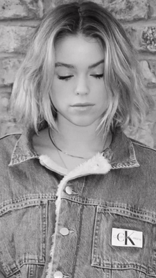 2022-12-22_-_Calvin_Klein_mp40019.jpg