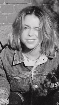 2022-12-22_-_Calvin_Klein_mp40020.jpg