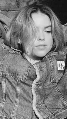 2022-12-22_-_Calvin_Klein_mp40021.jpg